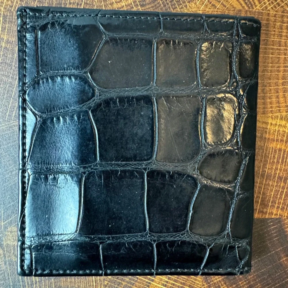 Vintage Coach Black Crocodile Embossed Leather Bifold Wallet Mens ID Window